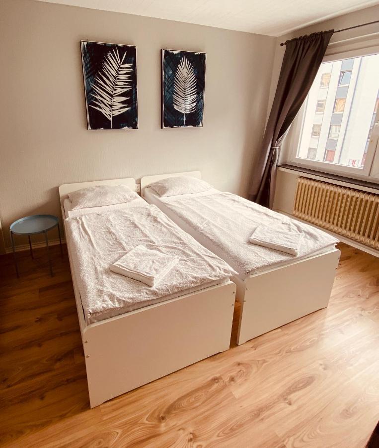 Tm Aparts Dortmund Exteriér fotografie A room at the hostel